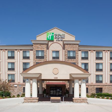 Holiday Inn Express Hotel & Suites Fort Collins By Ihg Екстериор снимка