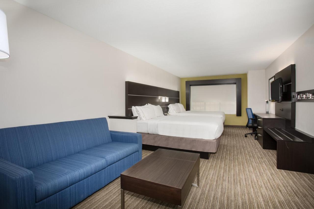 Holiday Inn Express Hotel & Suites Fort Collins By Ihg Екстериор снимка