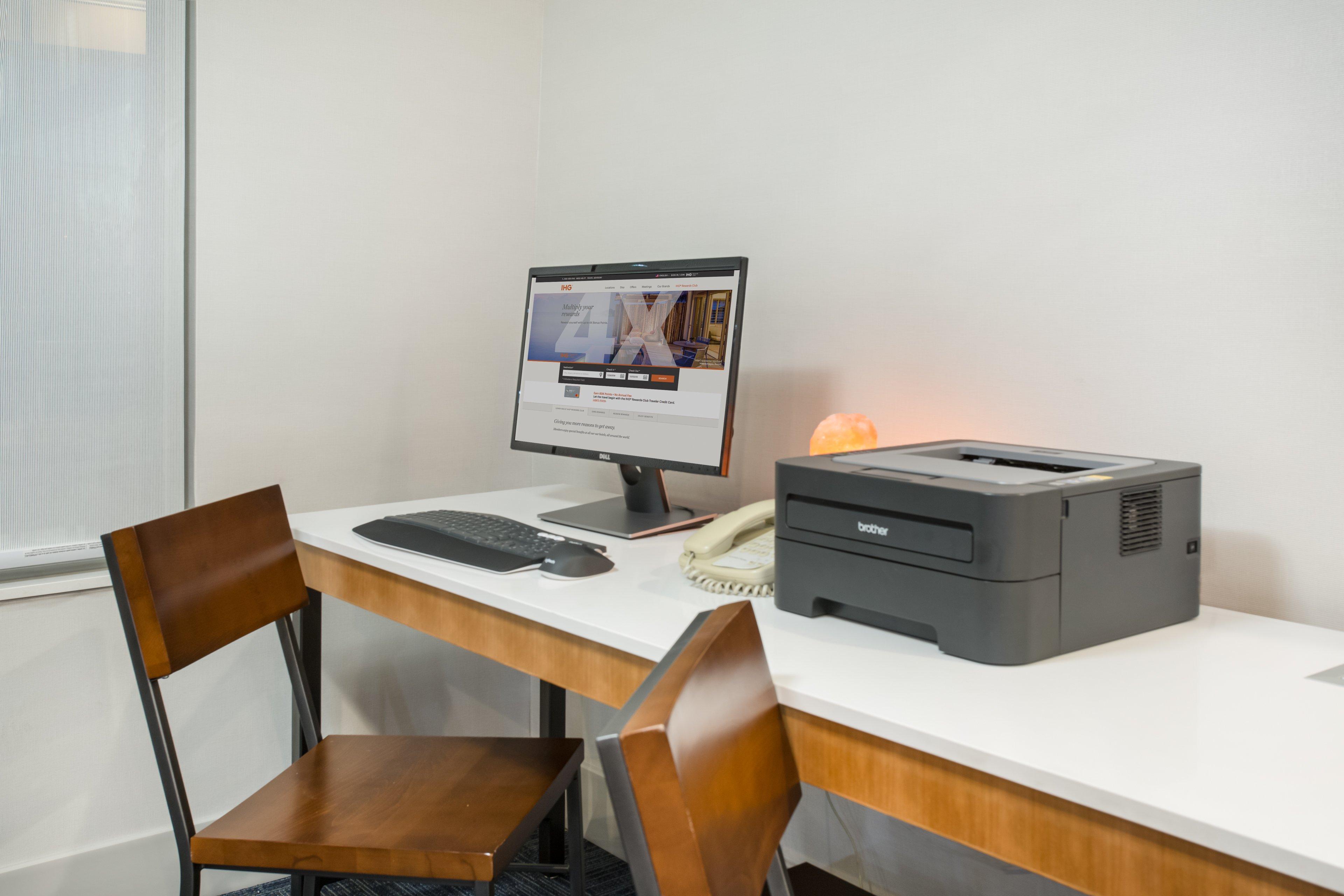 Holiday Inn Express Hotel & Suites Fort Collins By Ihg Екстериор снимка