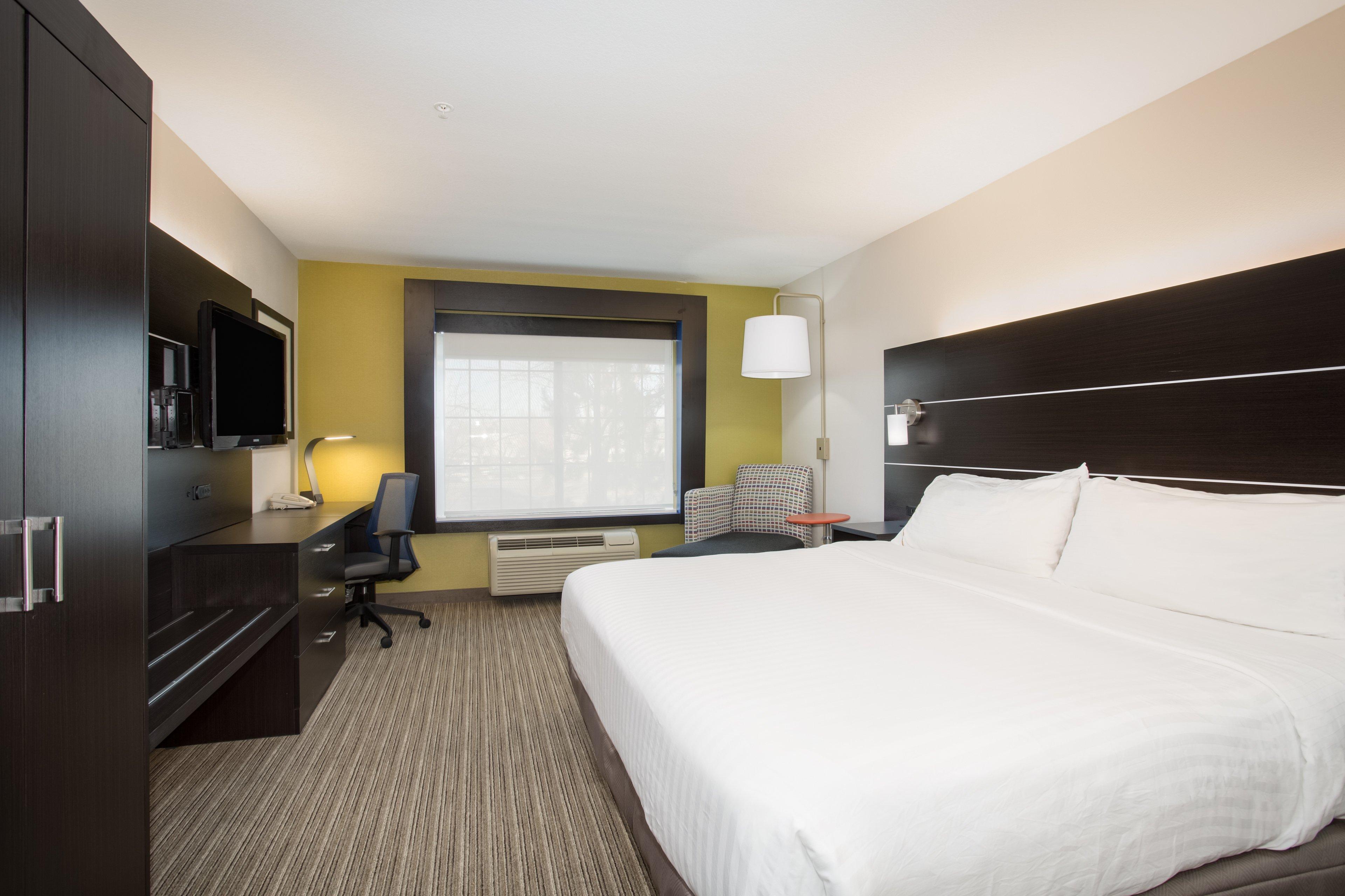 Holiday Inn Express Hotel & Suites Fort Collins By Ihg Екстериор снимка