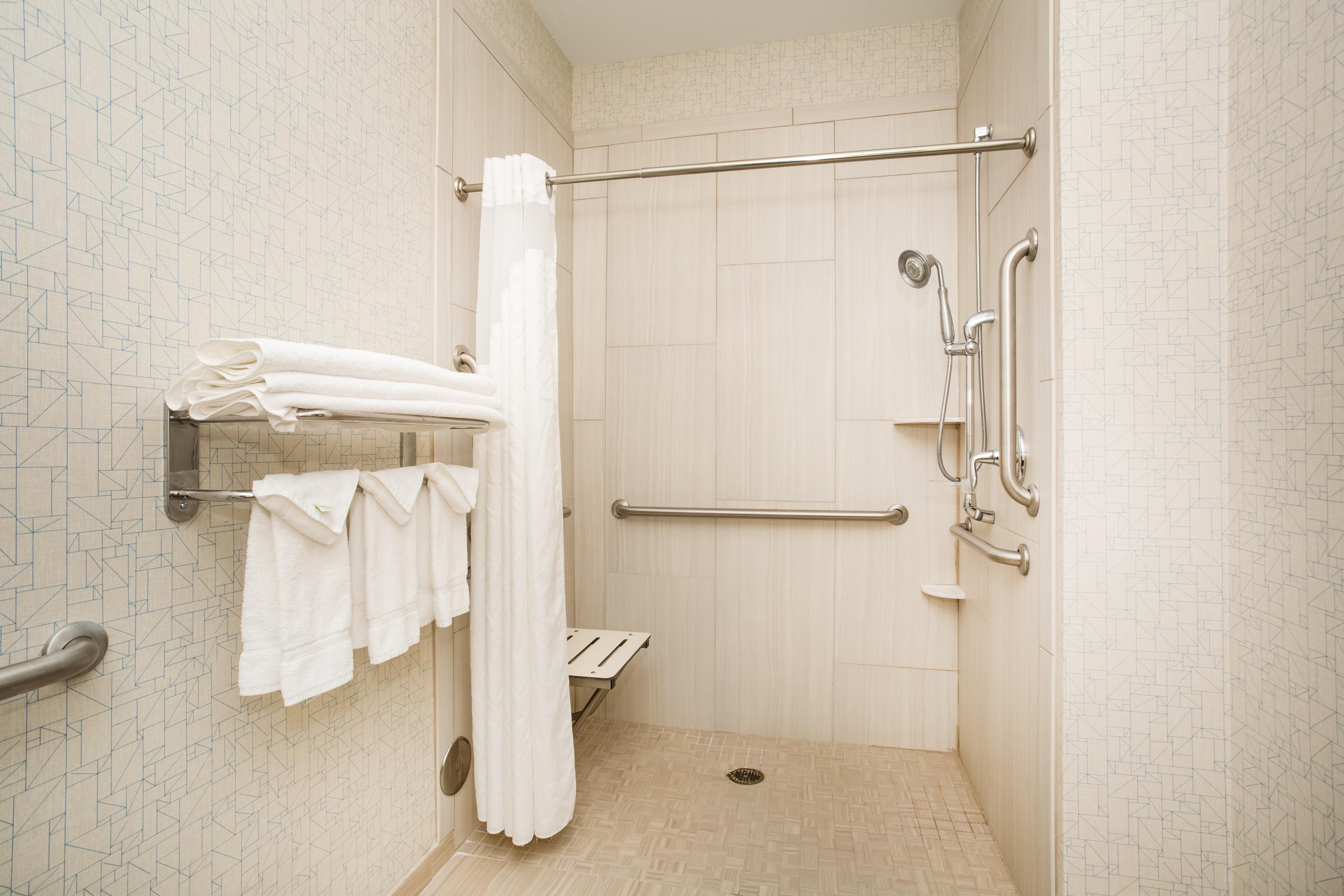 Holiday Inn Express Hotel & Suites Fort Collins By Ihg Екстериор снимка