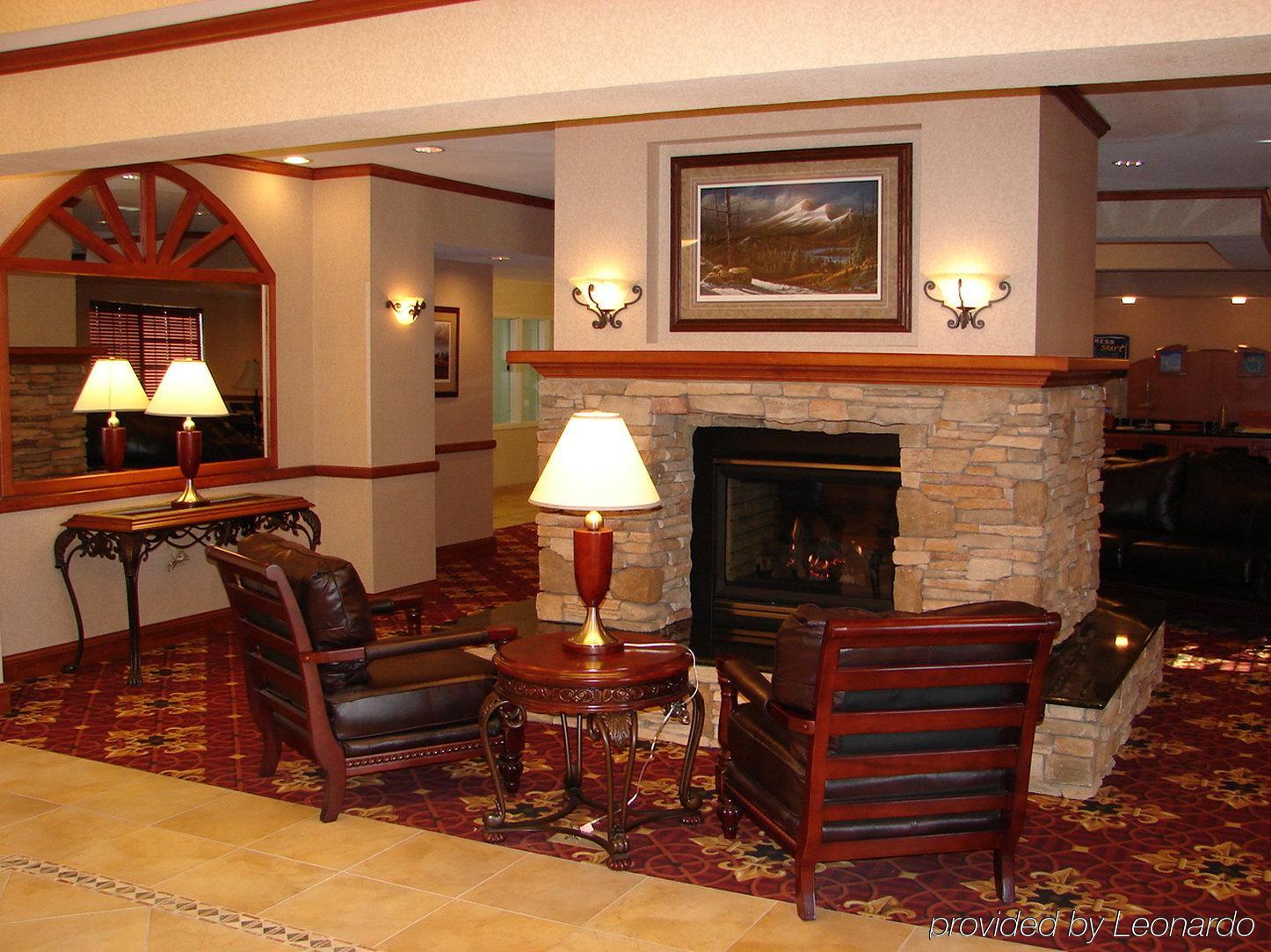 Holiday Inn Express Hotel & Suites Fort Collins By Ihg Интериор снимка