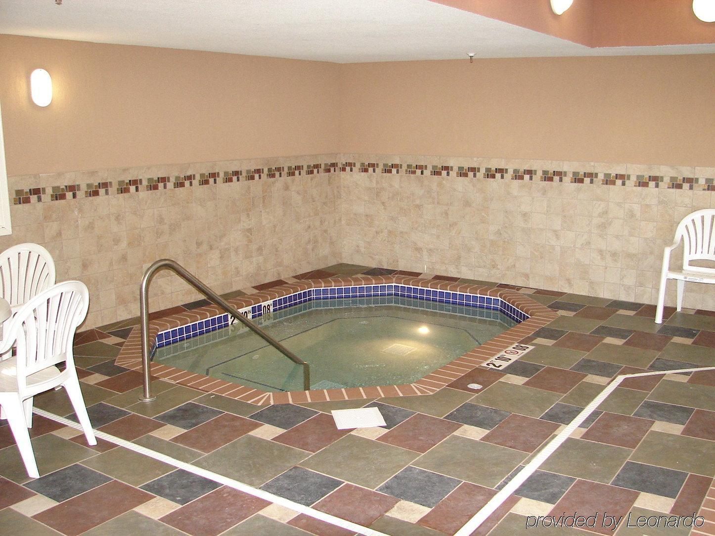 Holiday Inn Express Hotel & Suites Fort Collins By Ihg Съоръжения снимка